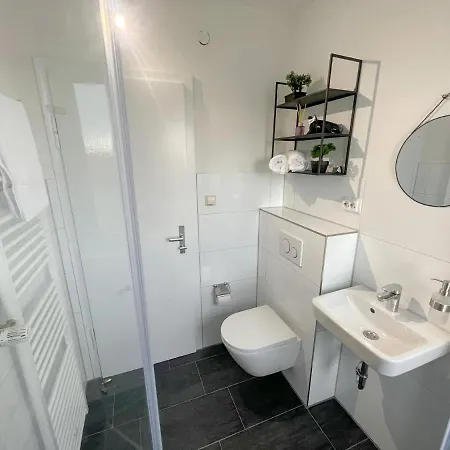 Perfekte 1,5 Zentral In Gegenueber Einkaufzentrum Apartamento Leonberg