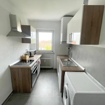 Perfekte 1,5 Zentral In Gegenüber Einkaufzentrum * Leonberg